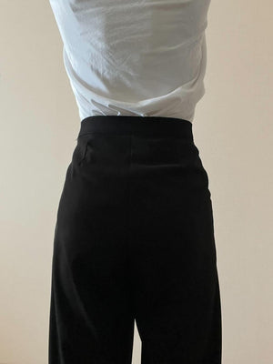 タックワイドパンツ