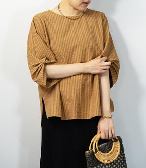 サッカーストライプブラウス