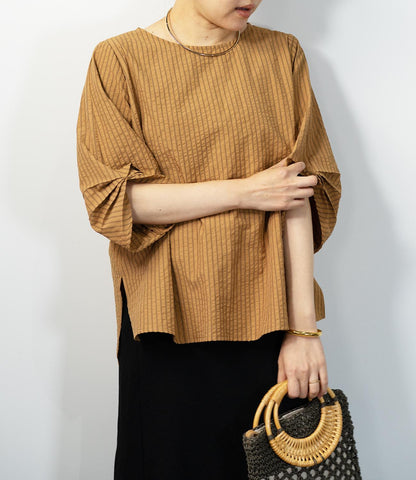 サッカーストライプブラウス