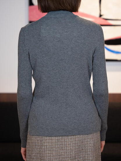 ソフトタッチタートルネックニット