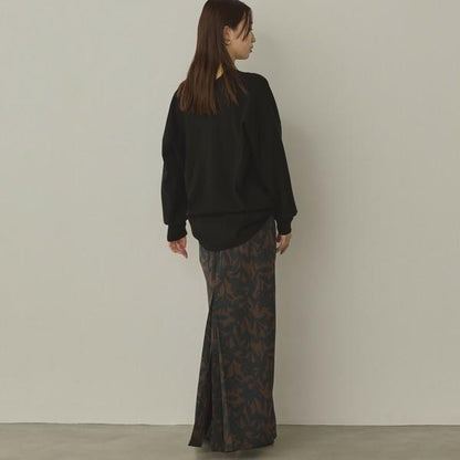 やわもちVネックニット