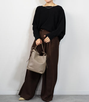 ボートネックコットンニット