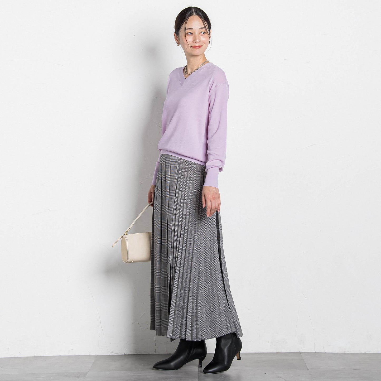 Brisbane Vネックニットプルオーバー≪11号あり≫