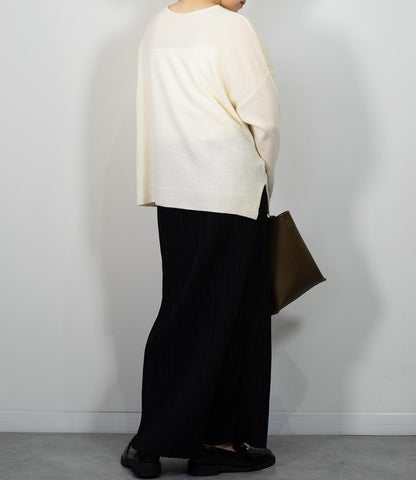 ストレートプリーツスカート