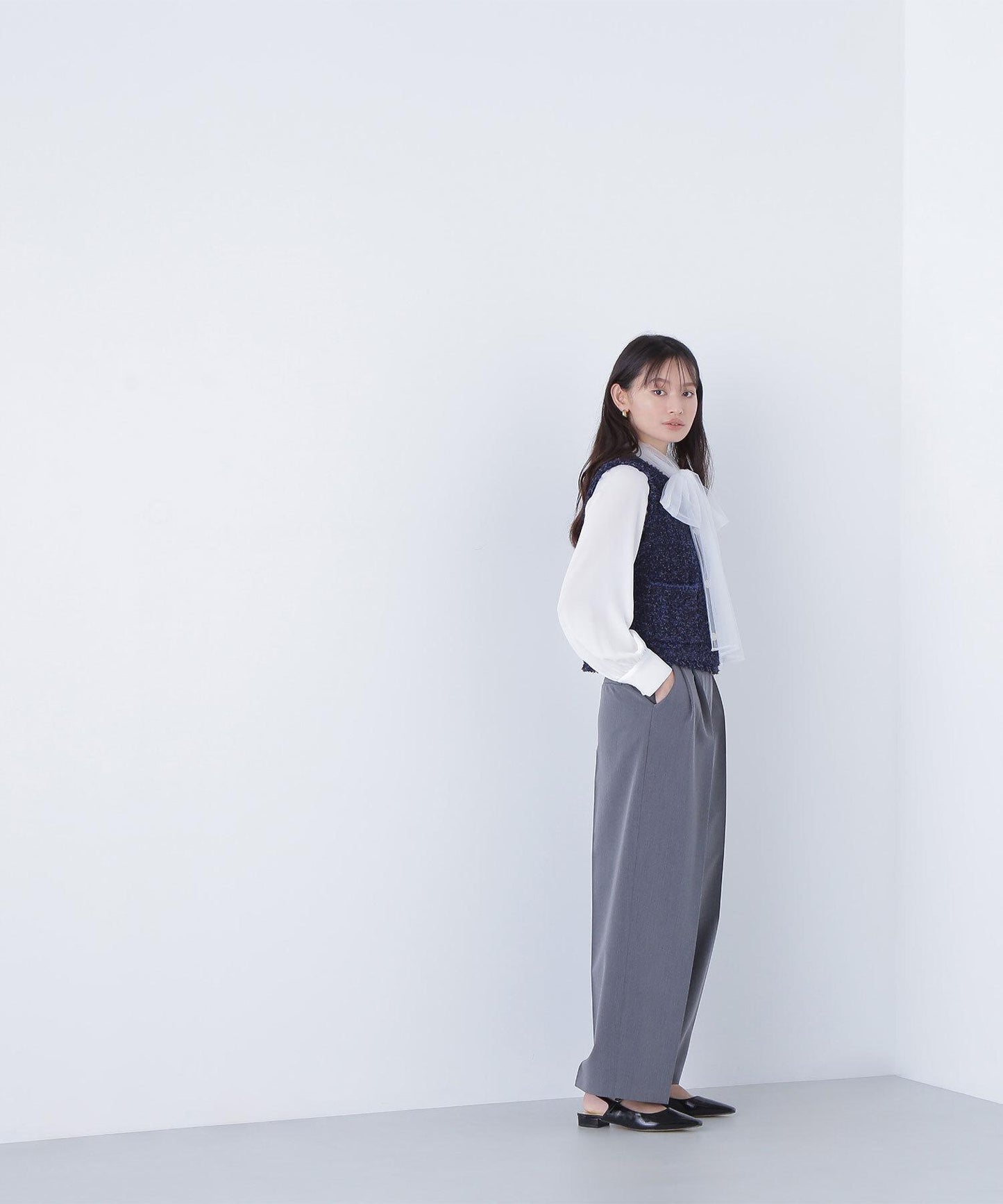 ツイーディーニットジレ