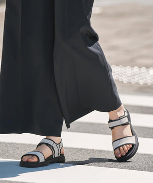 スポーツサンダル