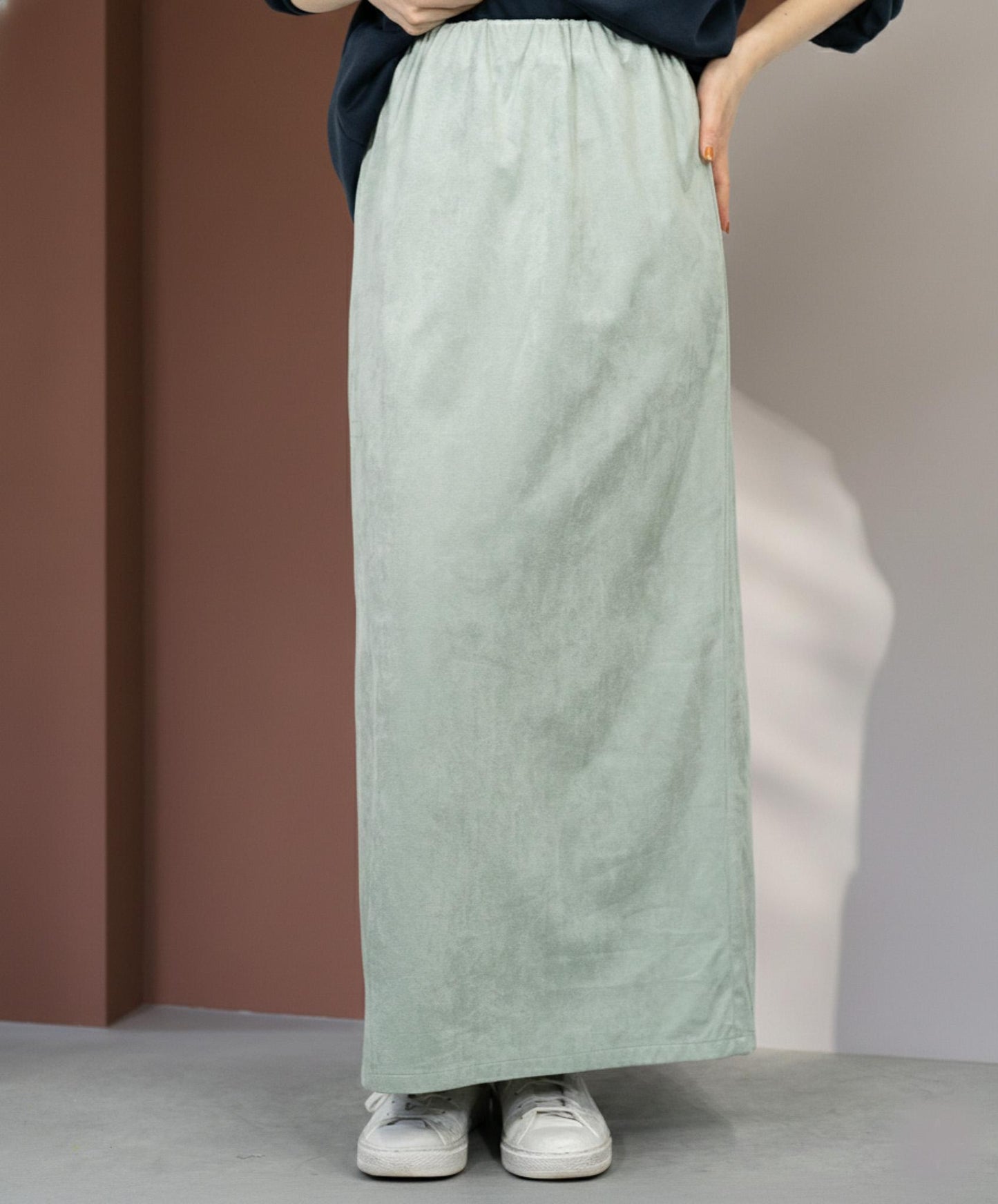 ストレッチスウェードライクIラインスカート
