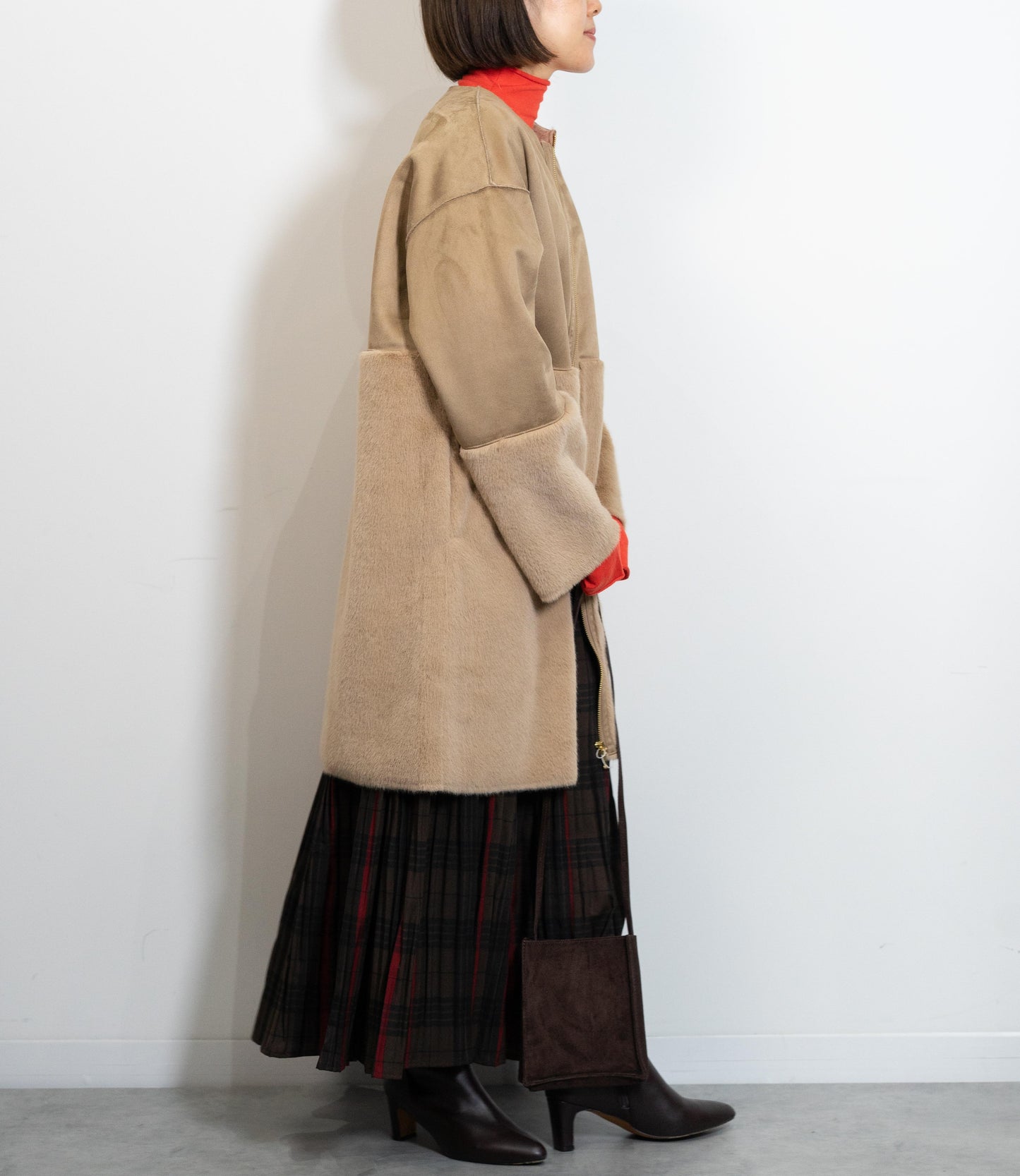 フェイクファームートンアウター