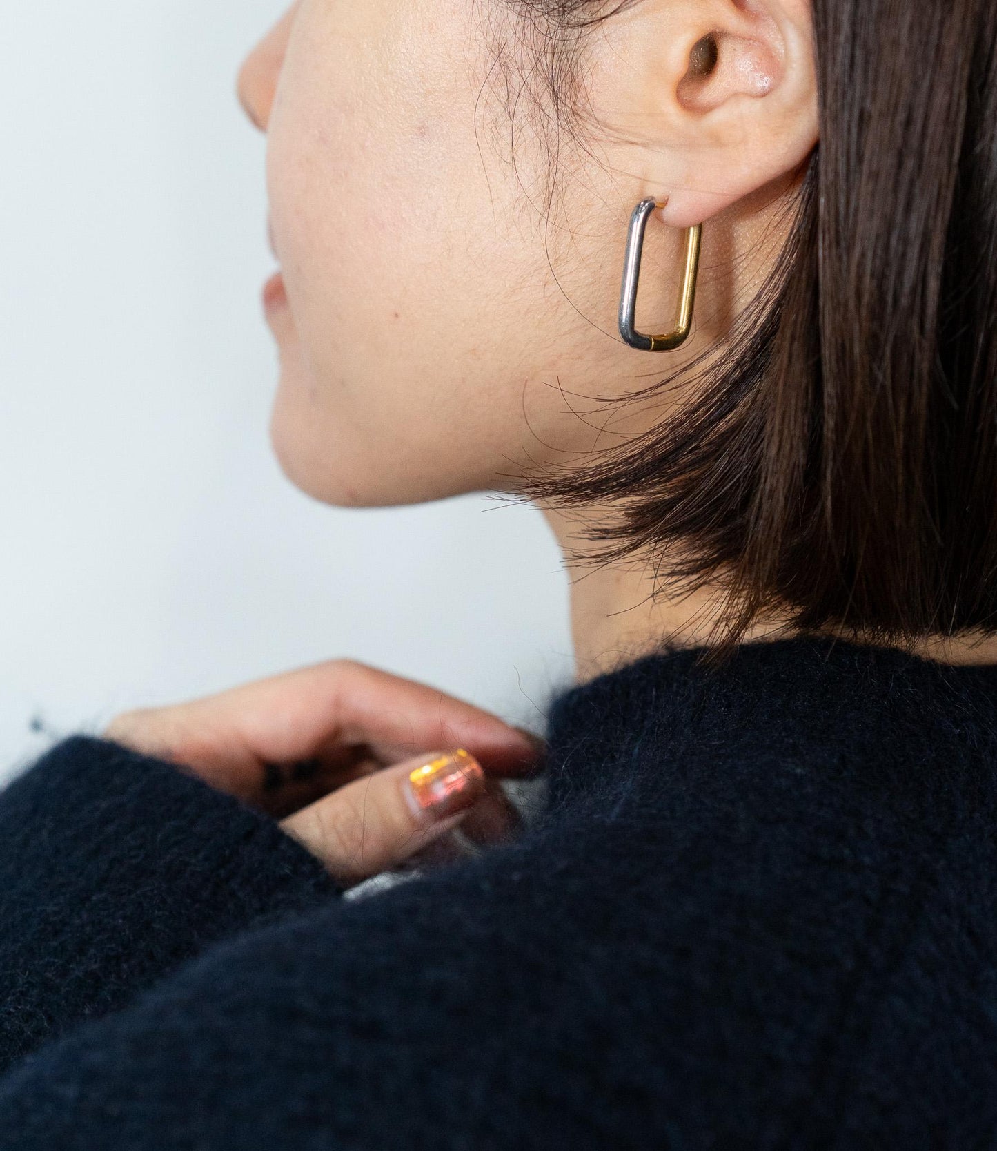 バイカラースクエアピアス