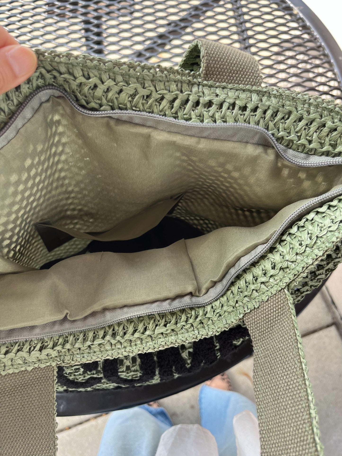 カーキロゴメッシュバッグ