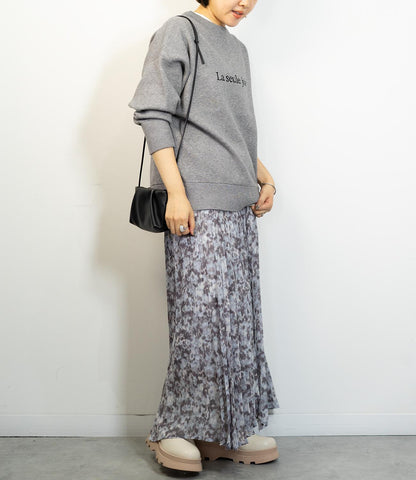 ジャガードロゴニット