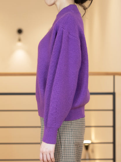 ハイネックボリュームスリーブニット