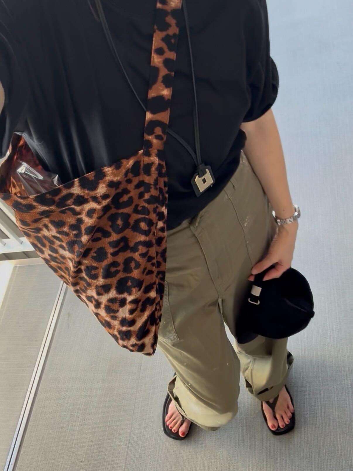 ワンハンドルレオパードトートバッグ