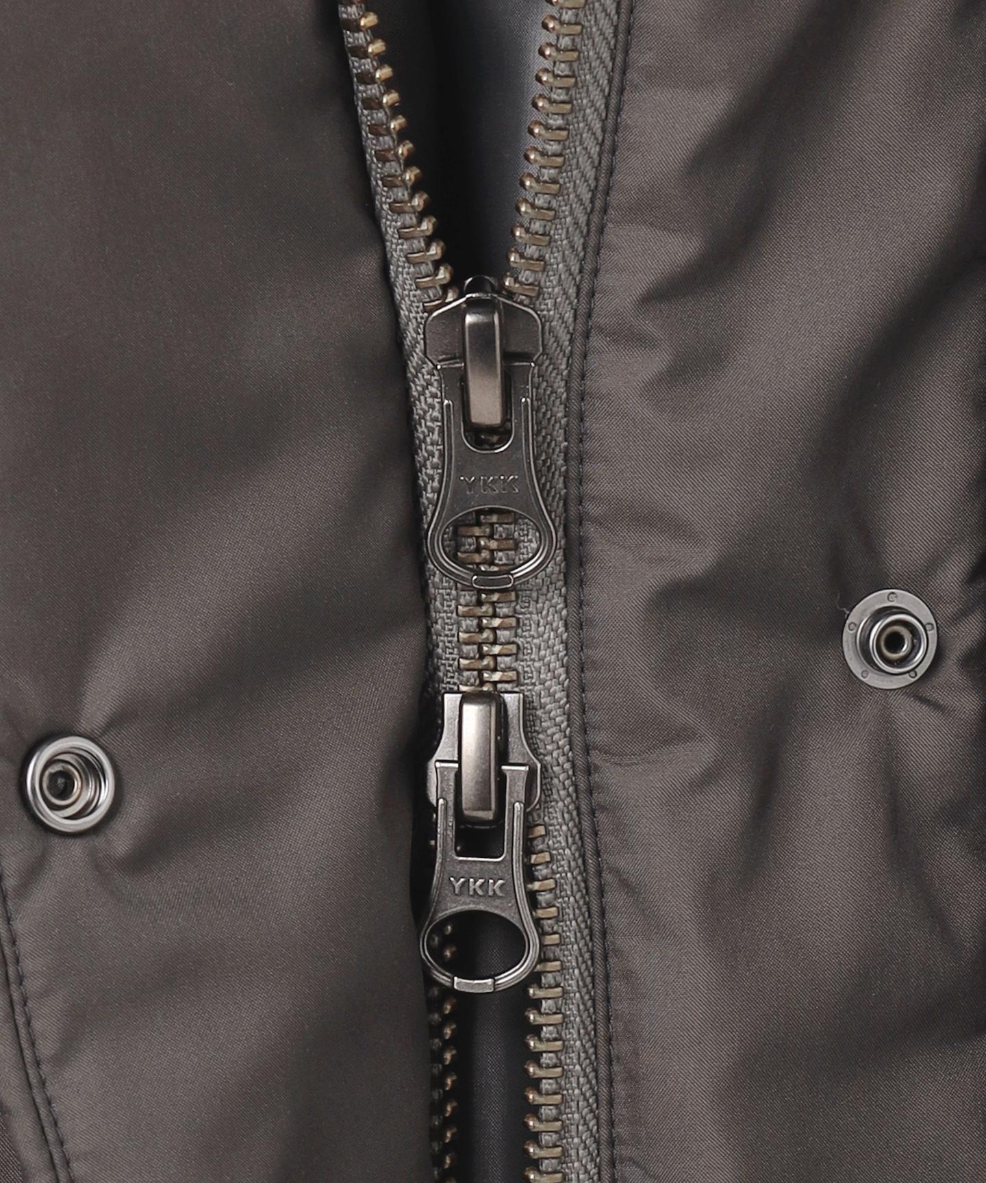 ステッチレス フーデット ダウン