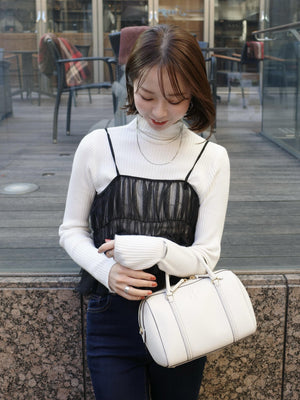 ハイネックリブニット