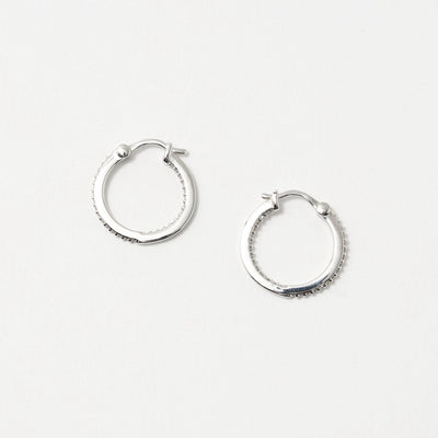 パヴェ ナローフープ ピアス