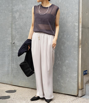 パウダーサテンエアリーイージーパンツ