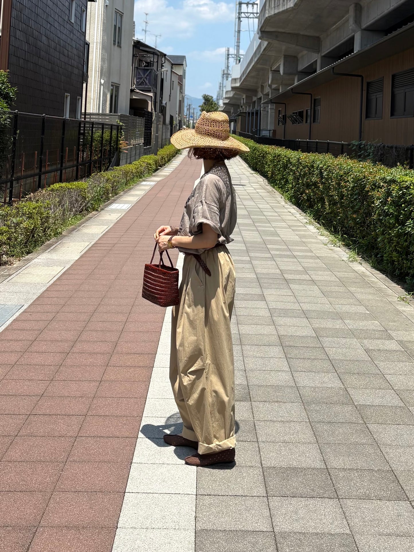 コットンワイドバレルパンツ