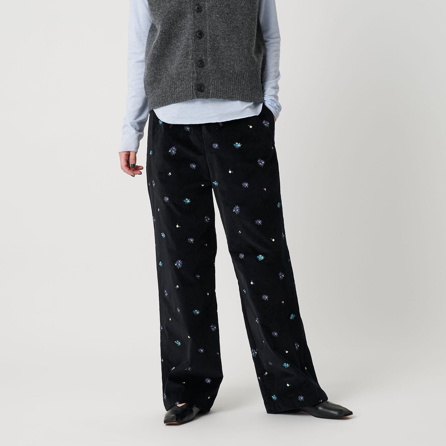 エンブロイダリー イージーパンツ