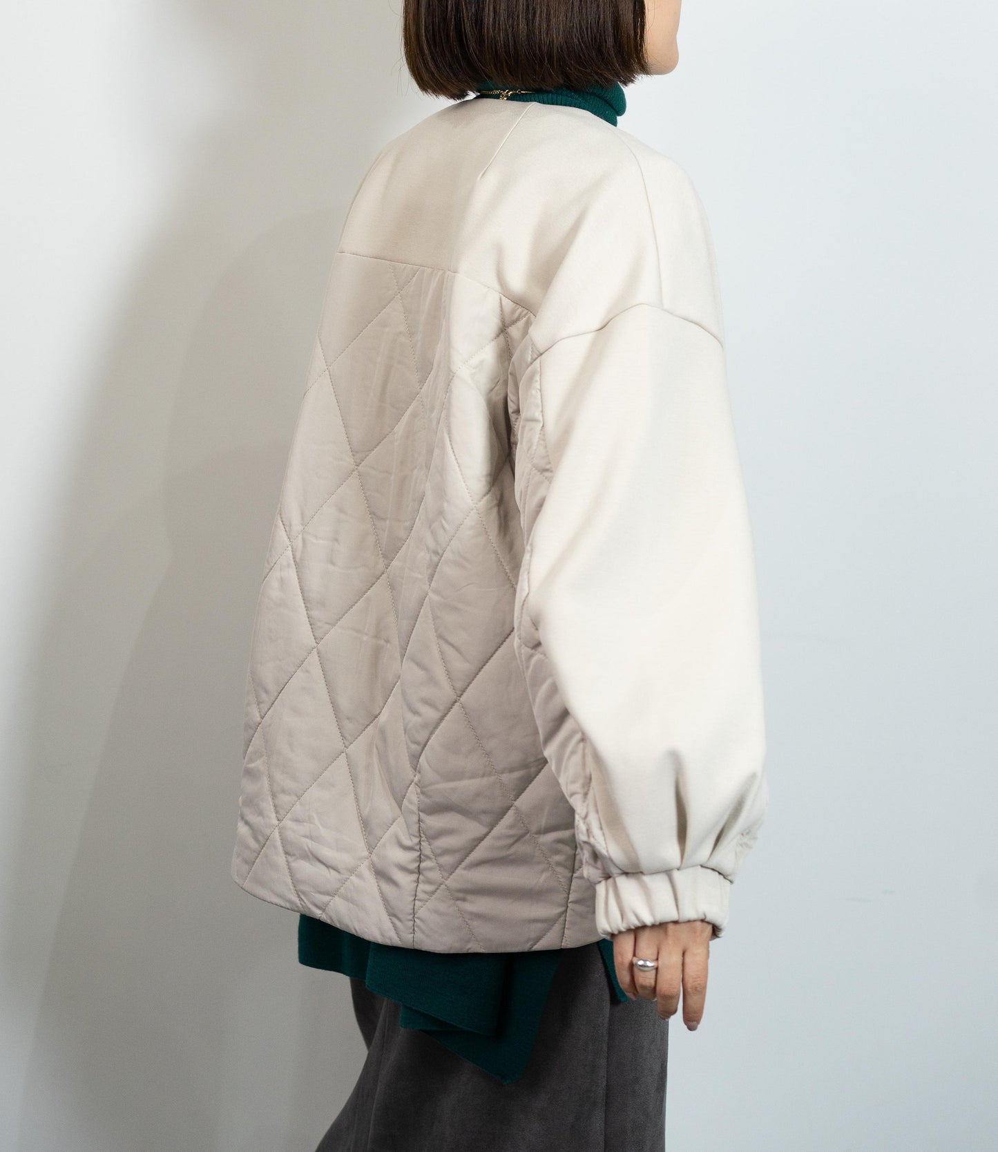 キルティング切替ノーカラーコート