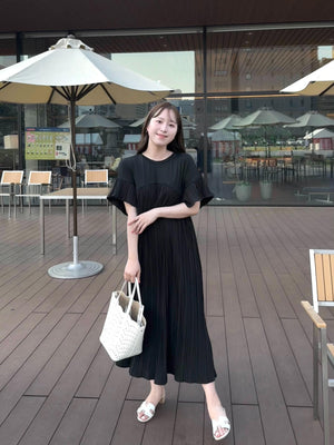 フリルシャーリング切り替えワンピース