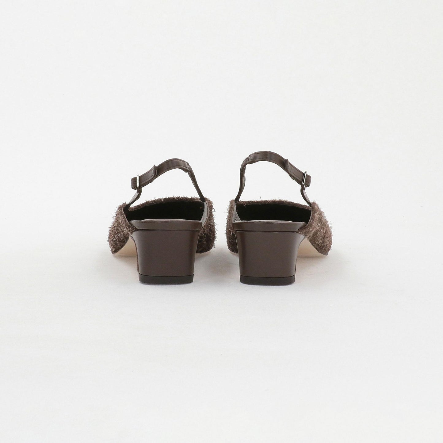 スクエアバックベルト パンプス40↓↑