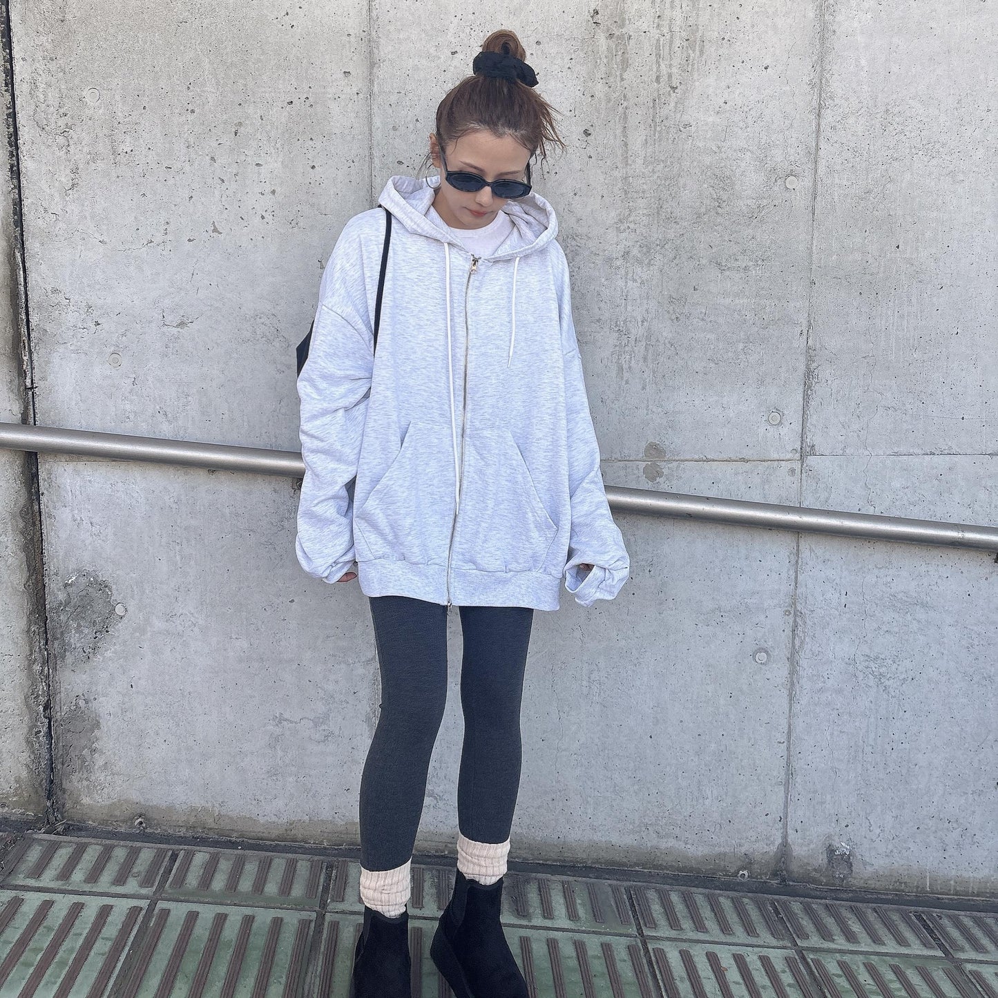 ボクシーフードジップアップ