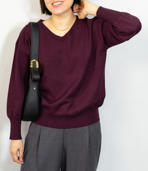 Vネックニットプルオーバー