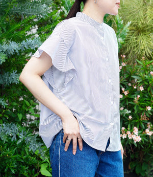 ストライプフレアスリーブブラウス