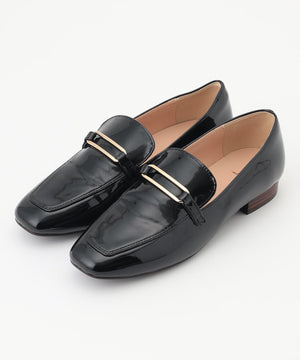 スクエアトゥローファー