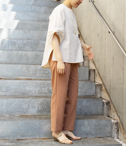 美シルエットテーパードパンツ