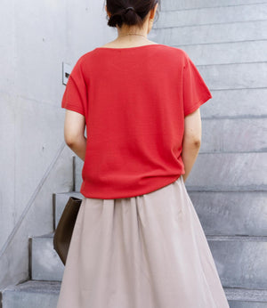 コクーンシルエットVネックニット