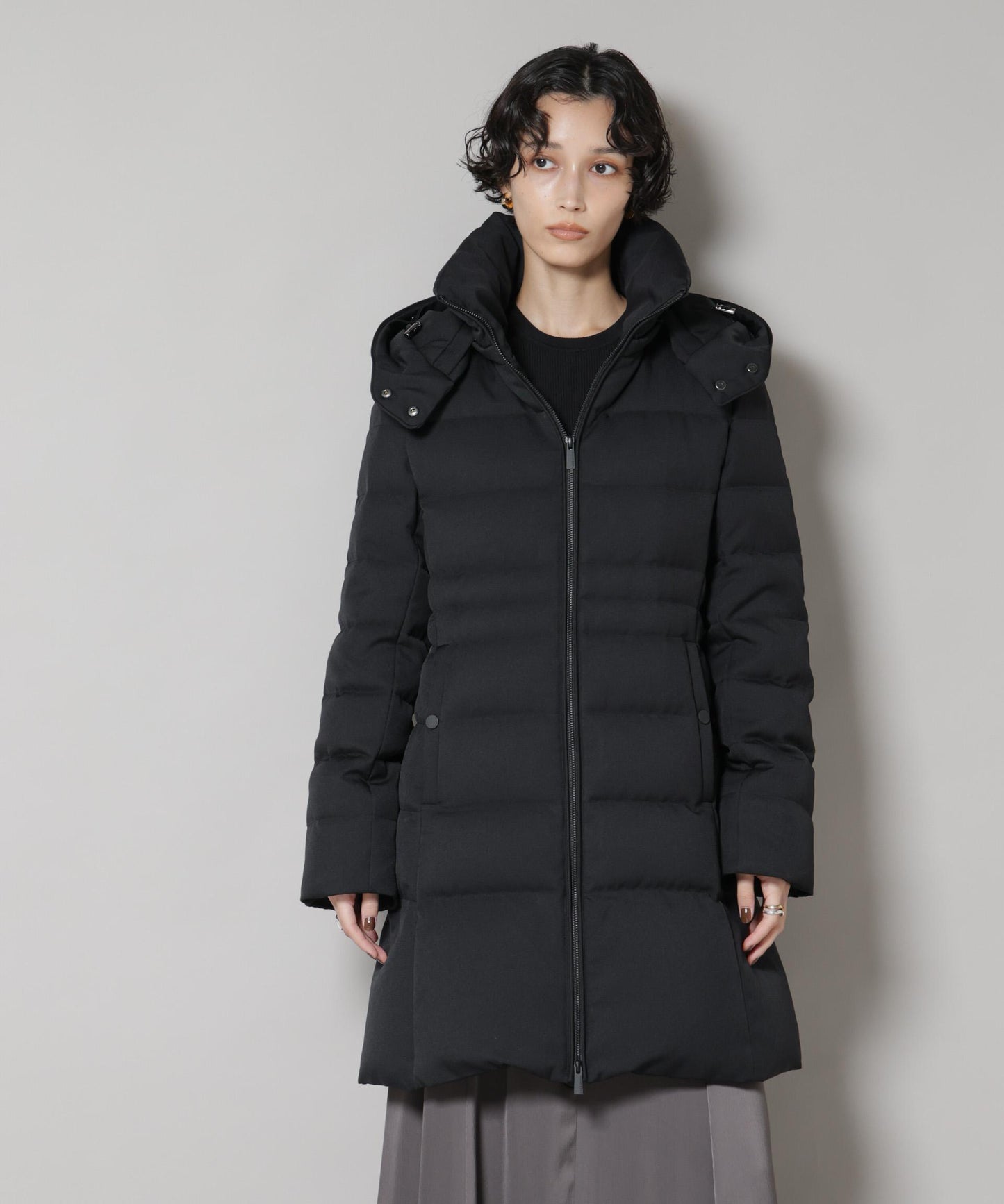 「西川ダウン(R)」サージロングダウン