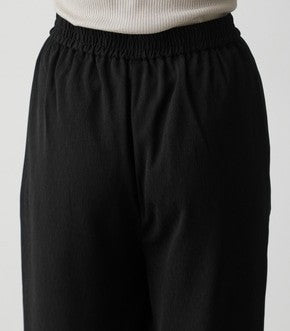 LOOSE-STRAIGHT-PANTS
