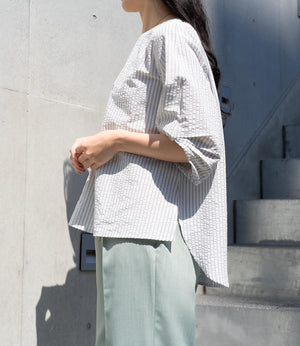 サッカーストライプブラウス