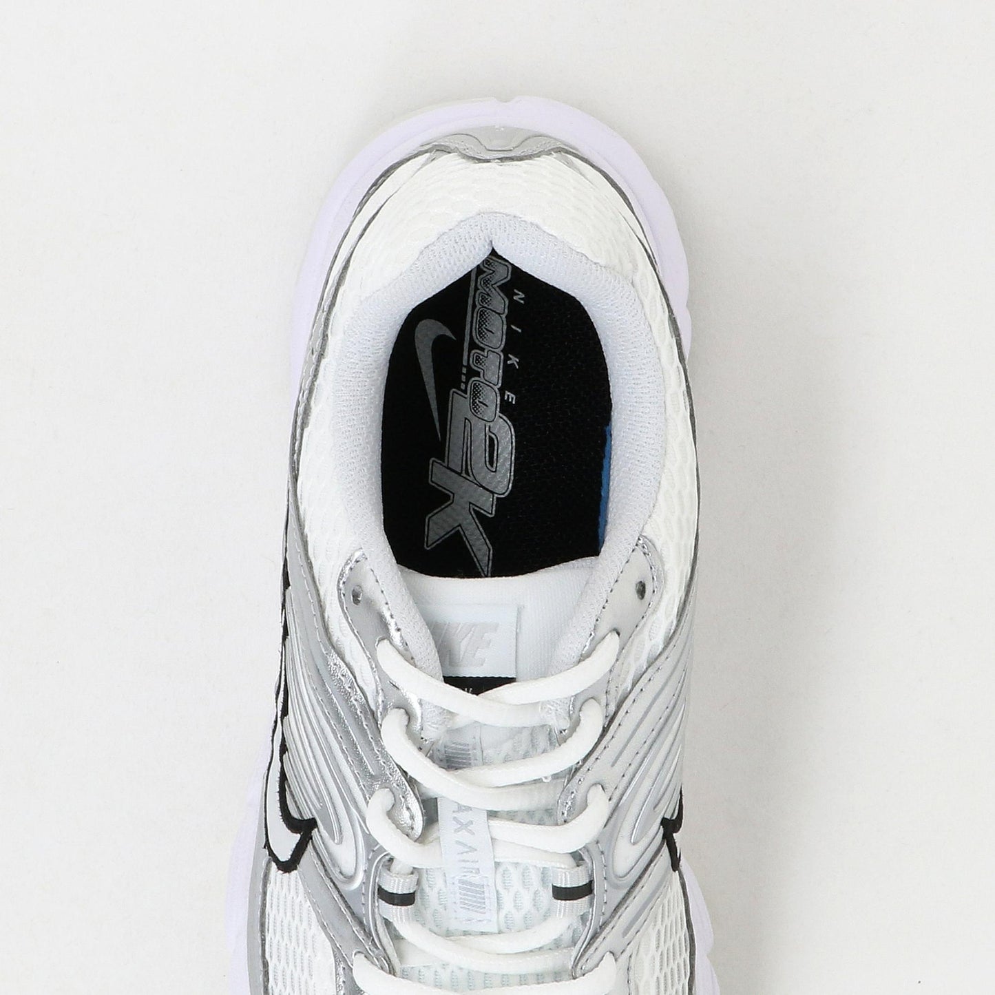 ＜NIKE＞エア マックス モト 2K スニーカー