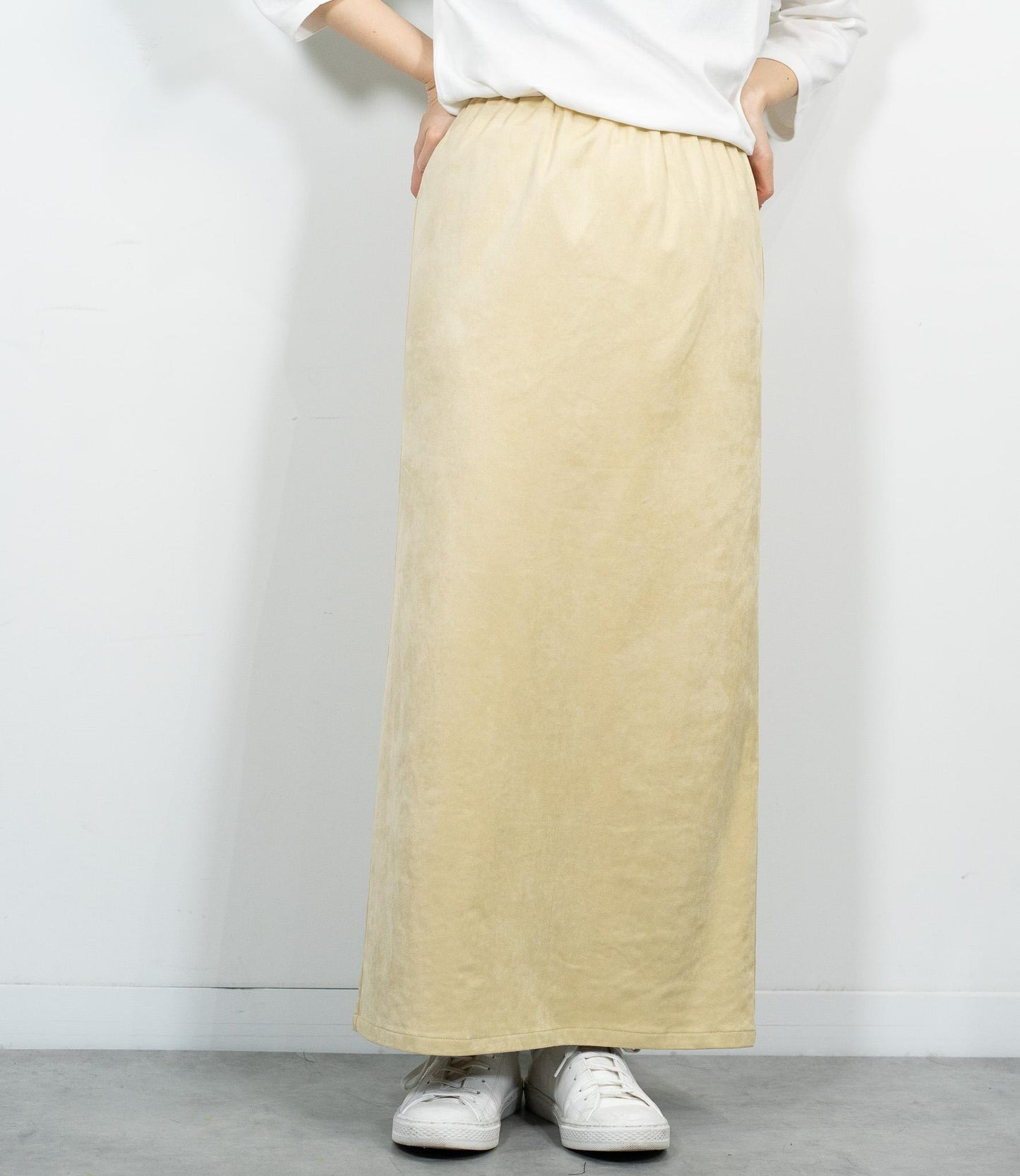 ストレッチスウェードライクIラインスカート