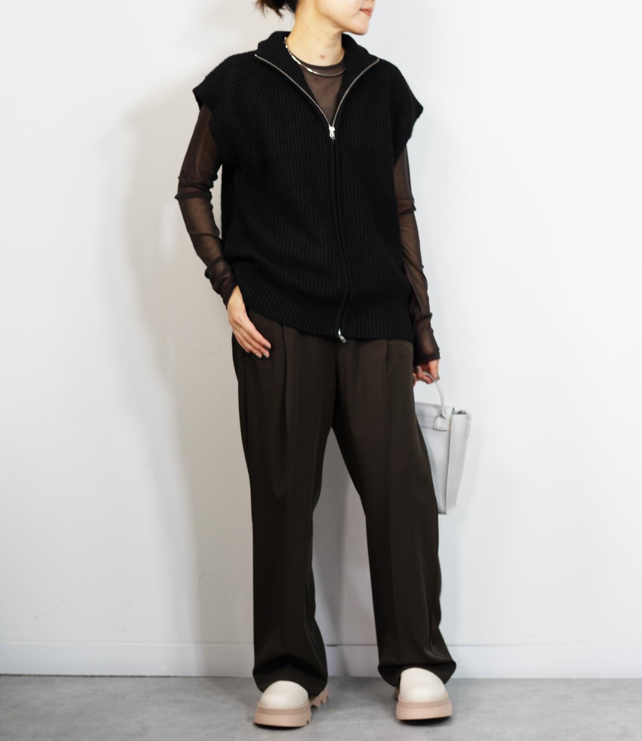 ラグランハイネックニット