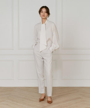 ボウタイブラウス