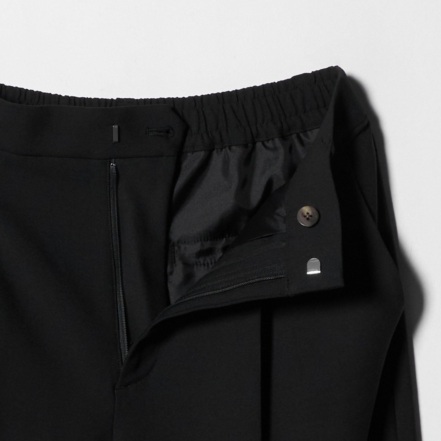 タックテーパードパンツ ウォッシャブル