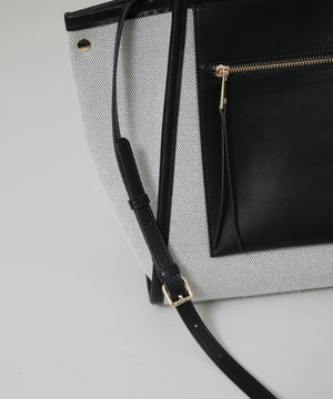 キャンバス×フェイクレザーポケットバッグ