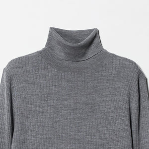 リブ タートルネック ニット