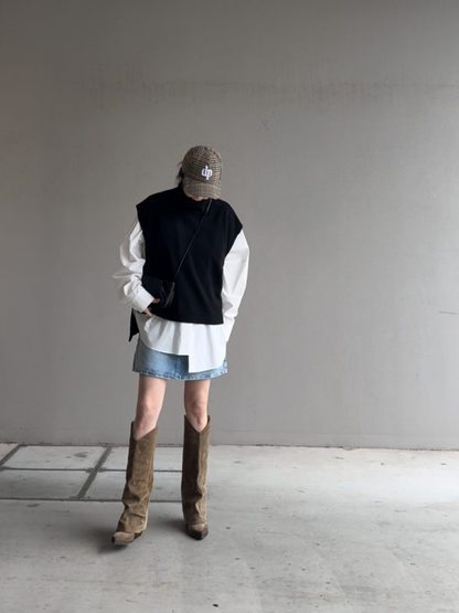 タートルネックスリットベスト