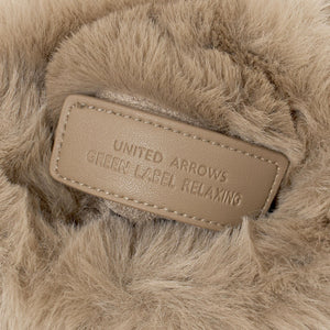 ファーショルダーバッグ ハートチャーム付き