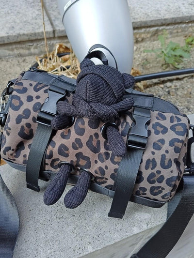 クロスボディーベアバッグ