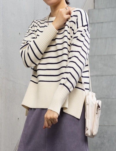ボーダー柄ニット