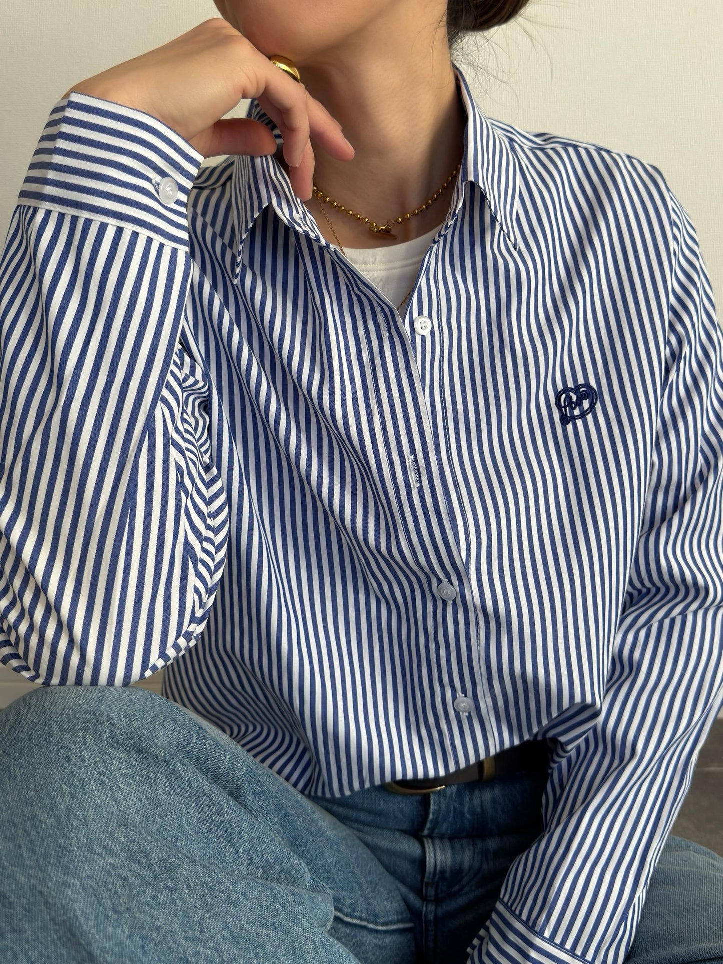 ハートロゴ刺繍ストライプシャツ