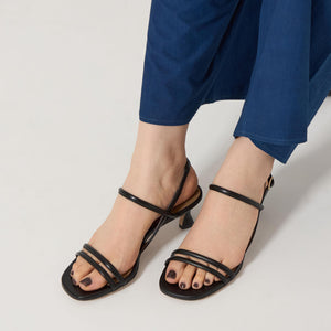 クッションストリング サンダル50↑