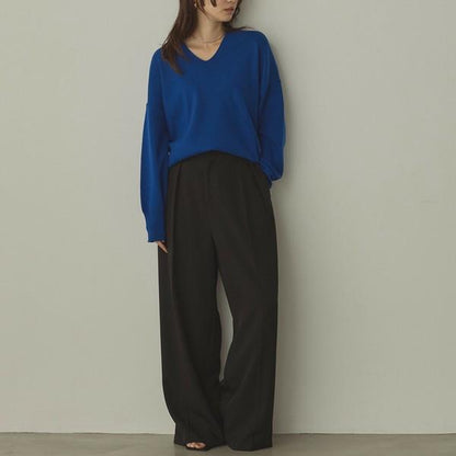 やわもちVネックニット