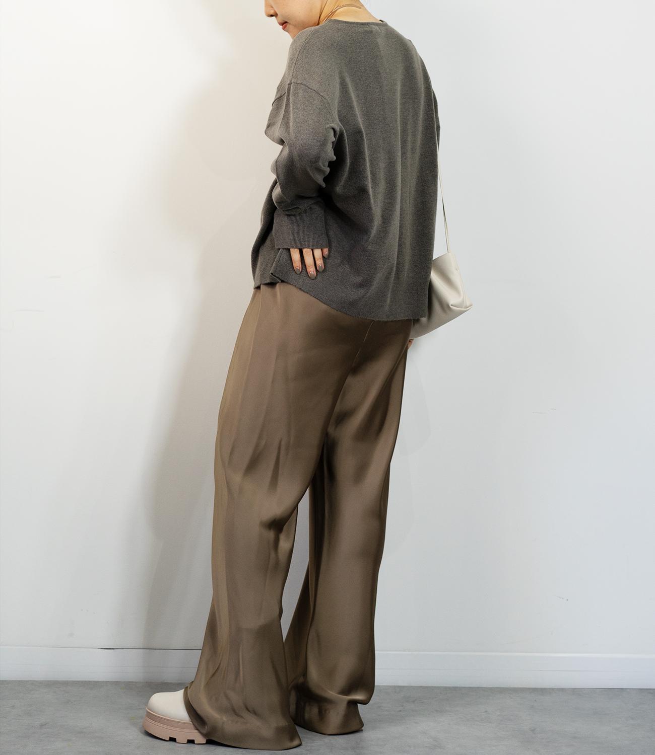 マットサテンストレートパンツ